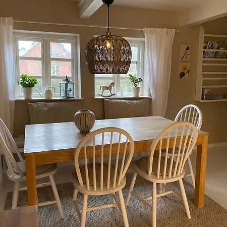 Sofie's Hus - Munkgaard Harlev (Stevns)